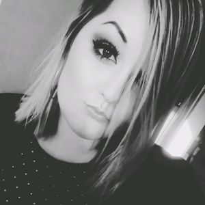 Meet your Posher, Destinee